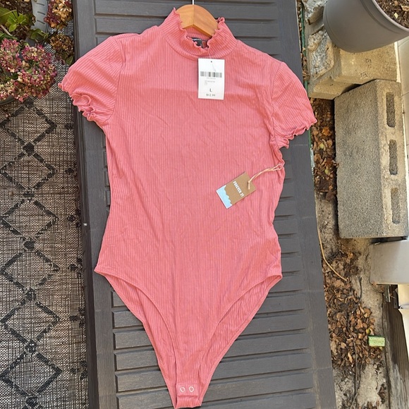 Forever 21 - Pink Ribbed Bodysuit Size Large - Picture 4 of 13